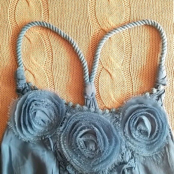 Top with roses applique - Picture 5 of 7